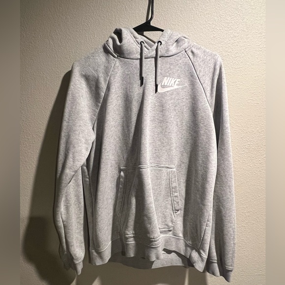 GRAY NIKE HOODIE - Picture 5 of 5